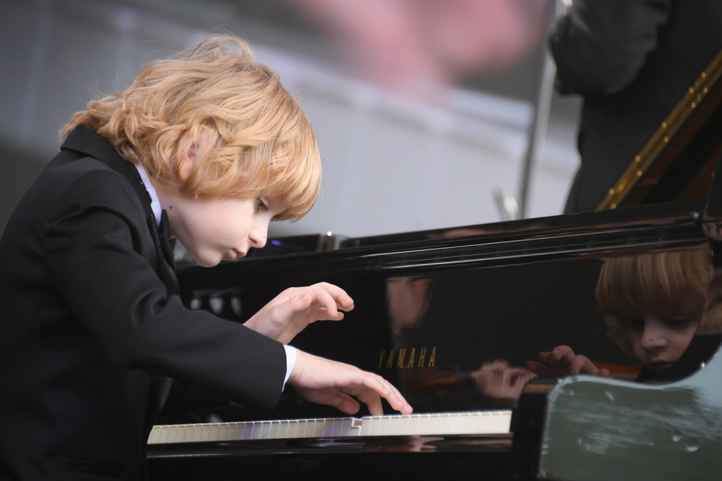 Rising Pianists to Watch — Teen Prodigies in Classical Music